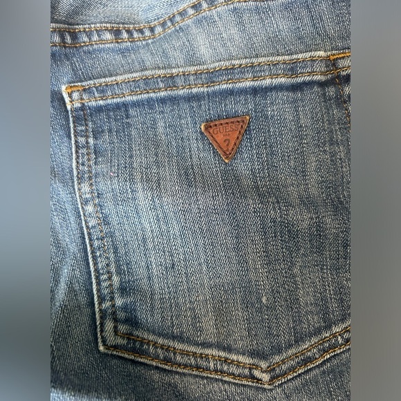 GUESS women’s button fly denim shorts size 26 - Picture 8 of 10